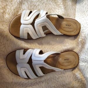 Clarks sandals size 6